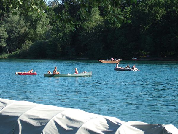 Abstecher: Sonnt&auml;gliches Treiben auf dem Hochrhein